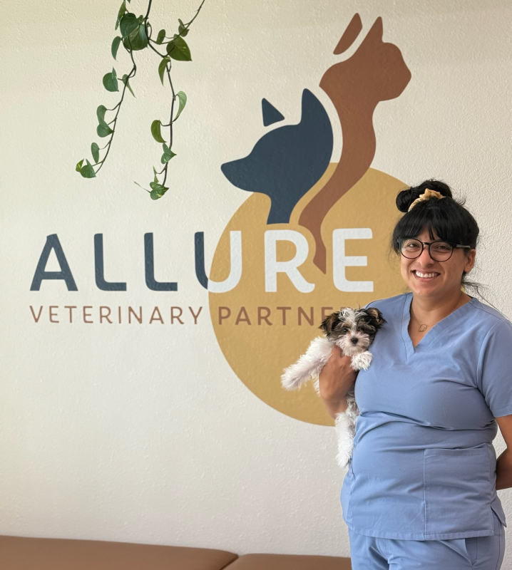 Alejandra , Veterinary Assistant Alejandra , Veterinary Assistant